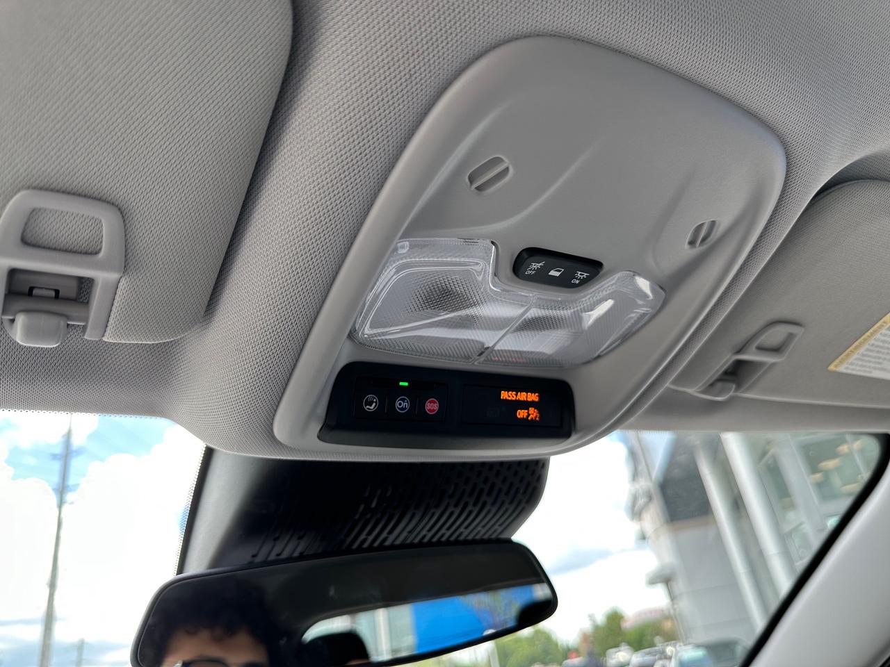 2027 Chevrolet Bolt LT 4dr Photo