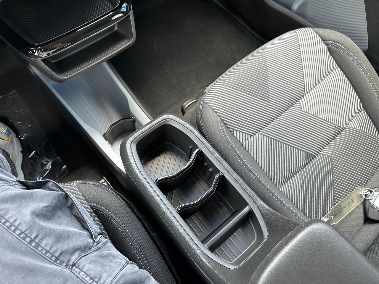 2027 Chevrolet Bolt LT 4dr Photo