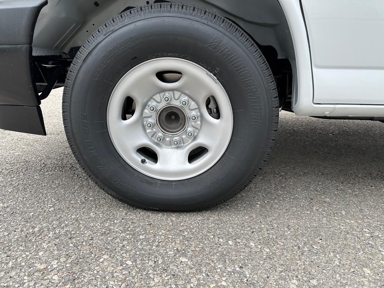 2026 Chevrolet Express 2500 Work Van Rear-Wheel Drive Cargo Van Photo