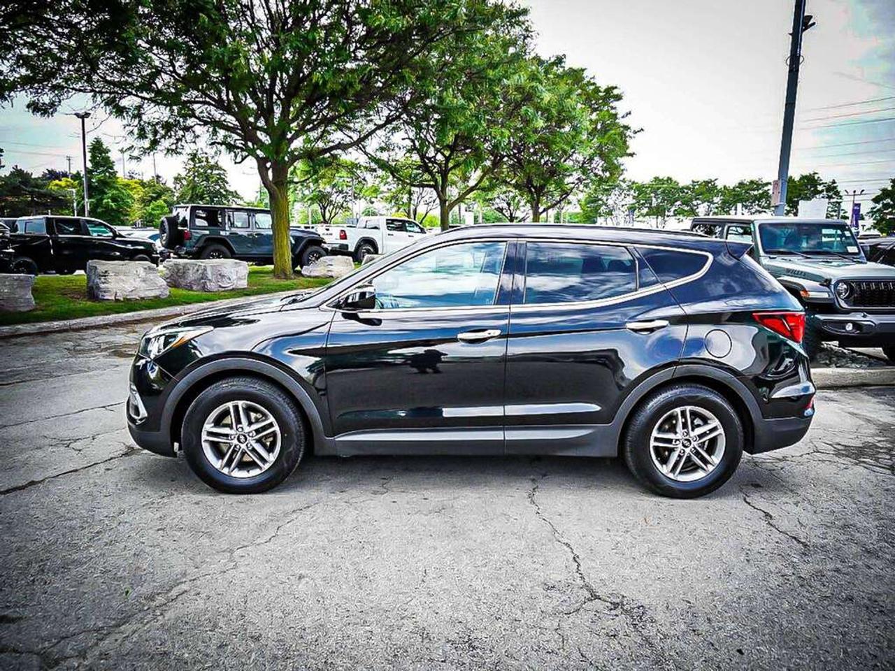 2017 Hyundai Santa Fe  Photo