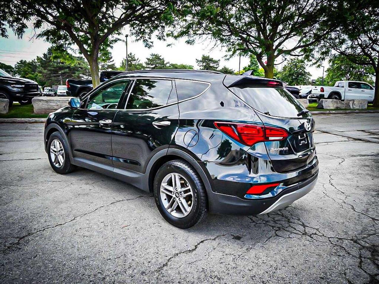 2017 Hyundai Santa Fe  Photo