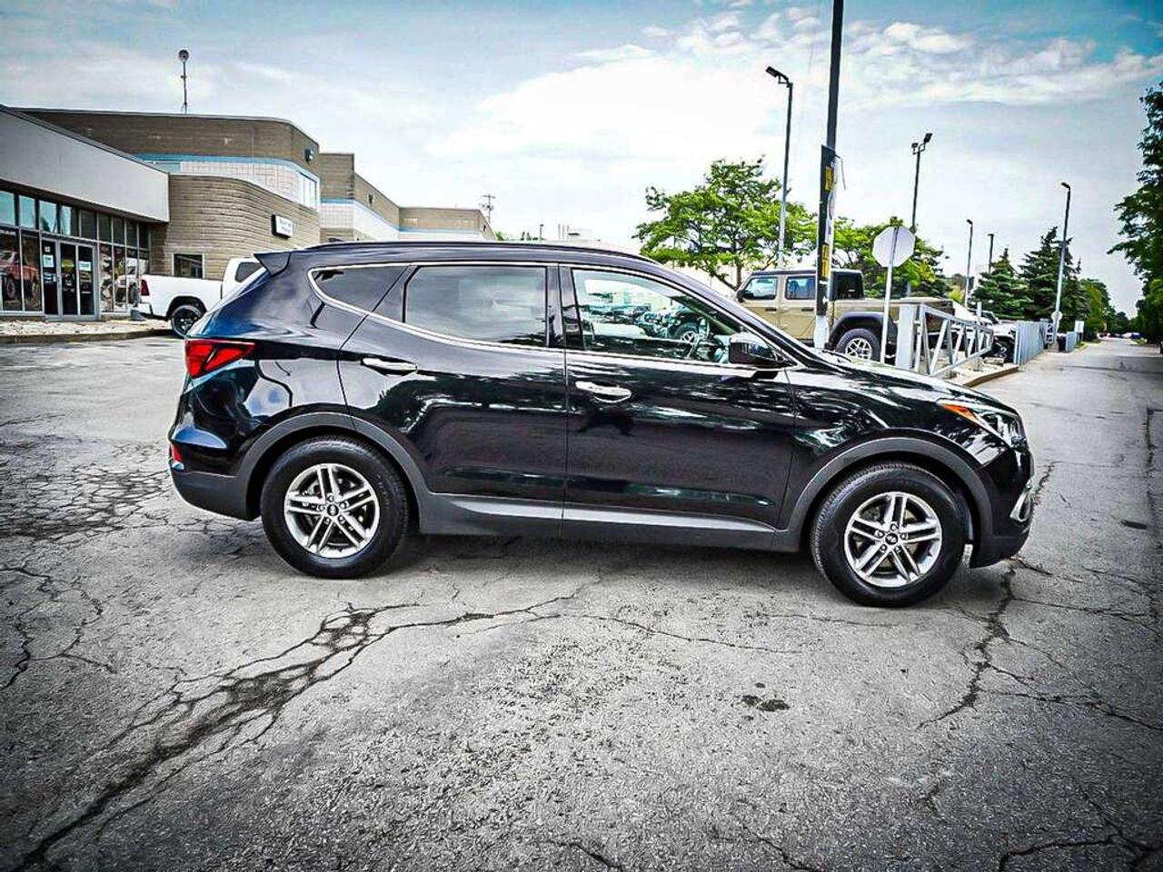 2017 Hyundai Santa Fe  Photo