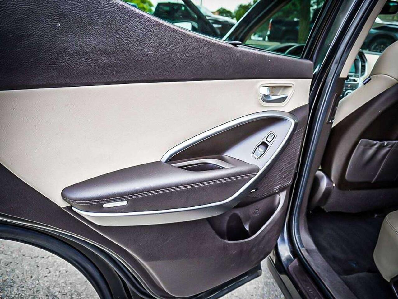 2017 Hyundai Santa Fe  Photo