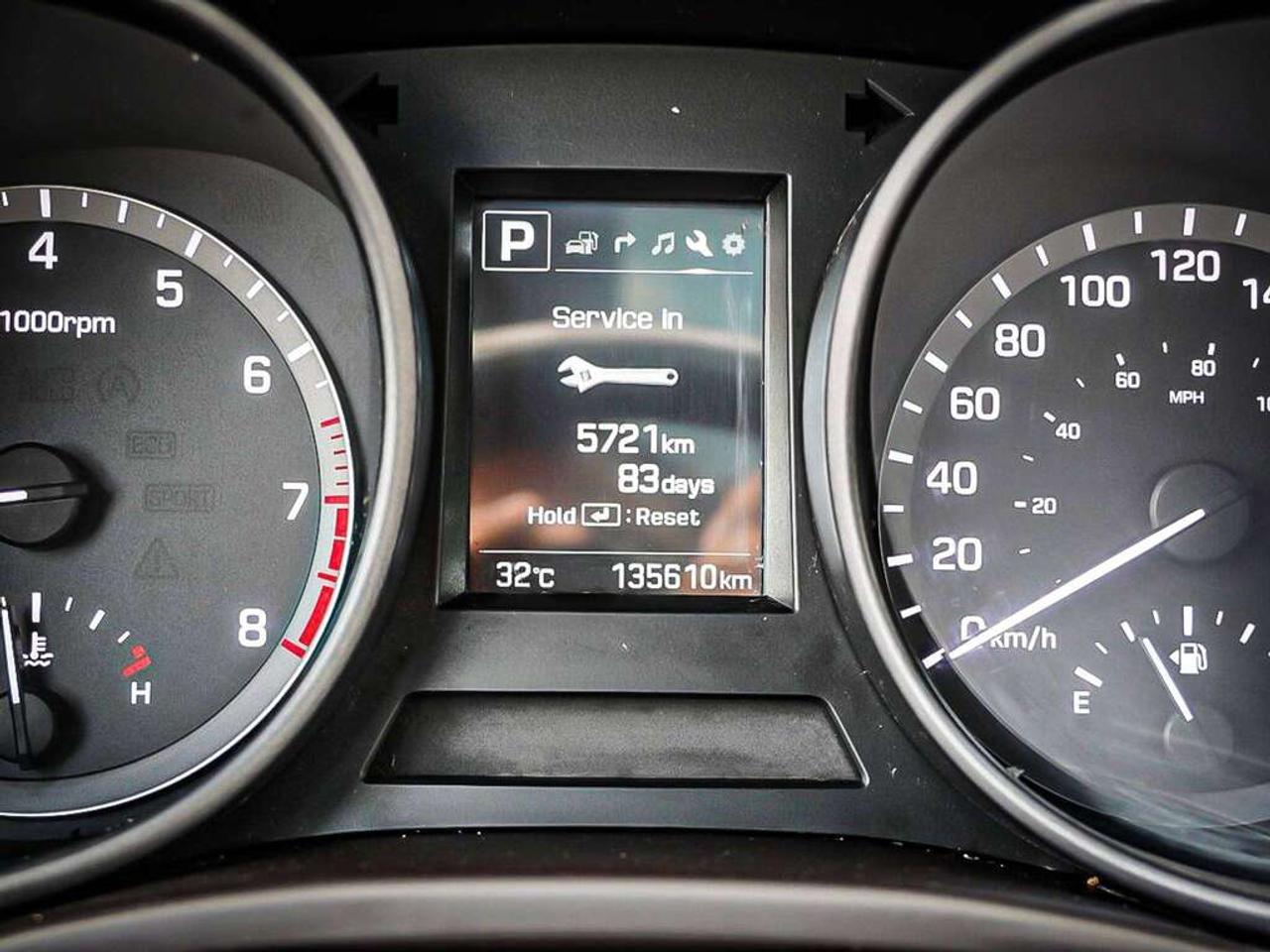 2017 Hyundai Santa Fe  Photo