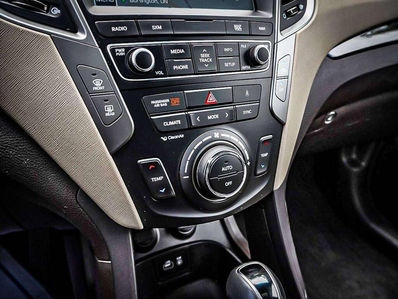 2017 Hyundai Santa Fe  Photo