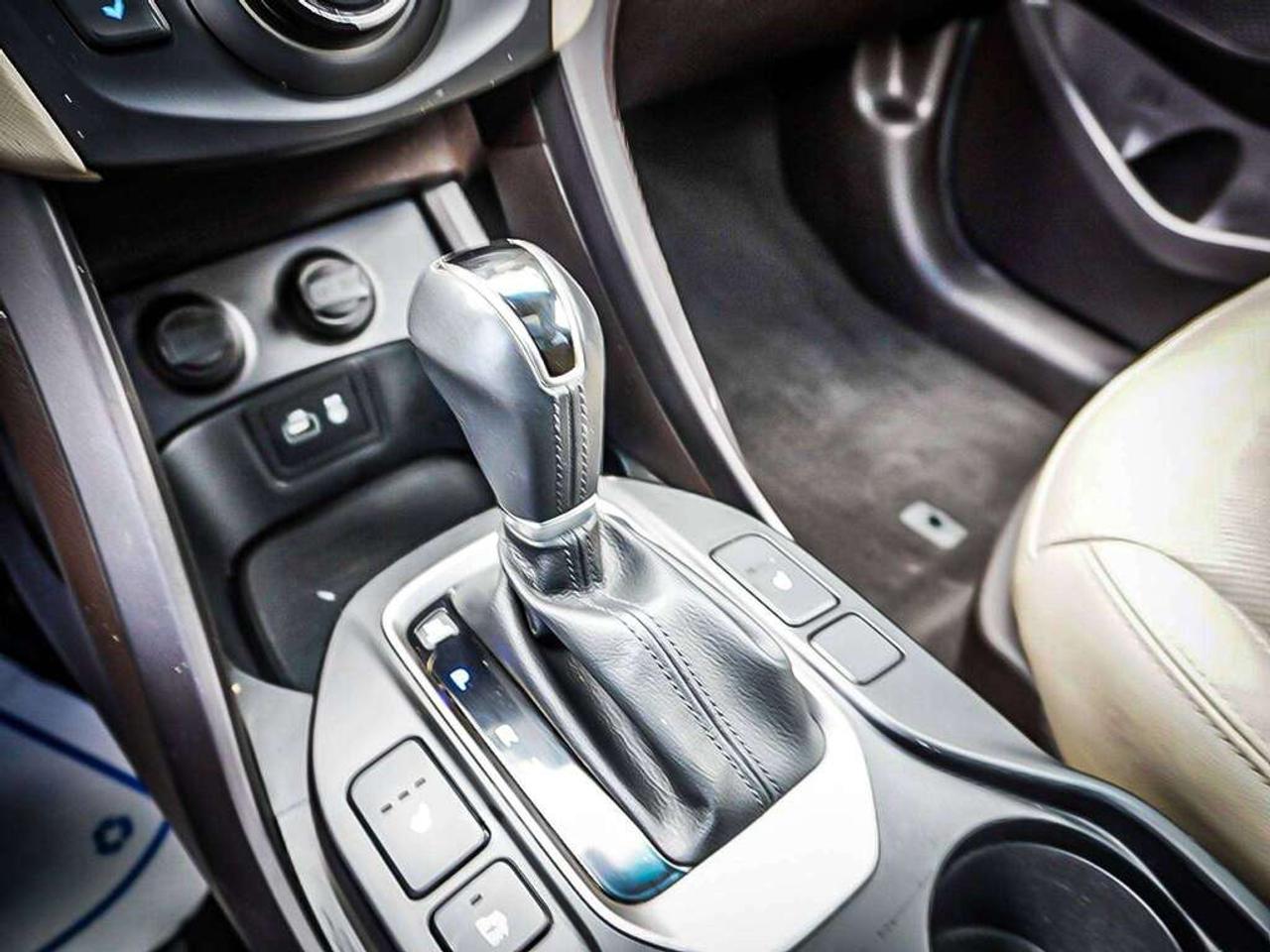 2017 Hyundai Santa Fe  Photo