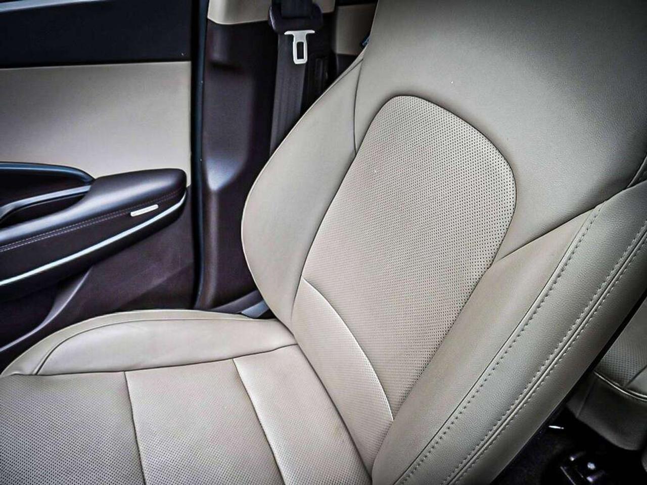 2017 Hyundai Santa Fe  Photo