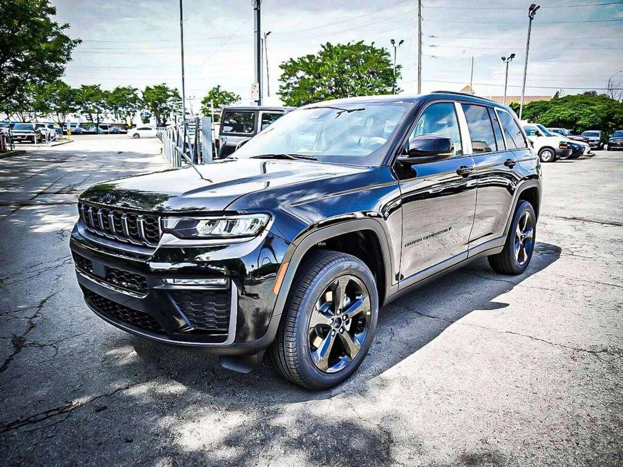 2026 Jeep Grand Cherokee  Photo