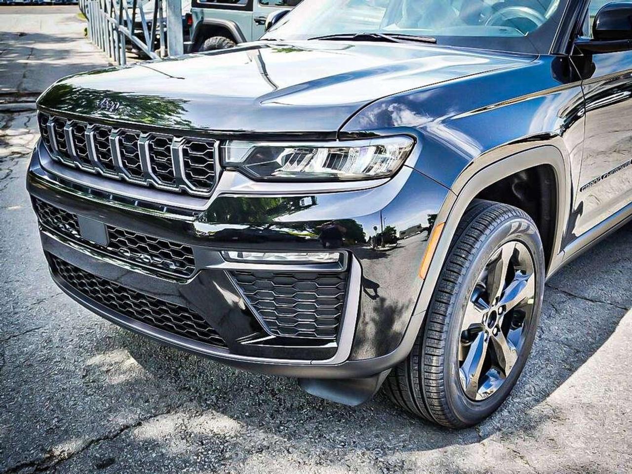 2026 Jeep Grand Cherokee  Photo