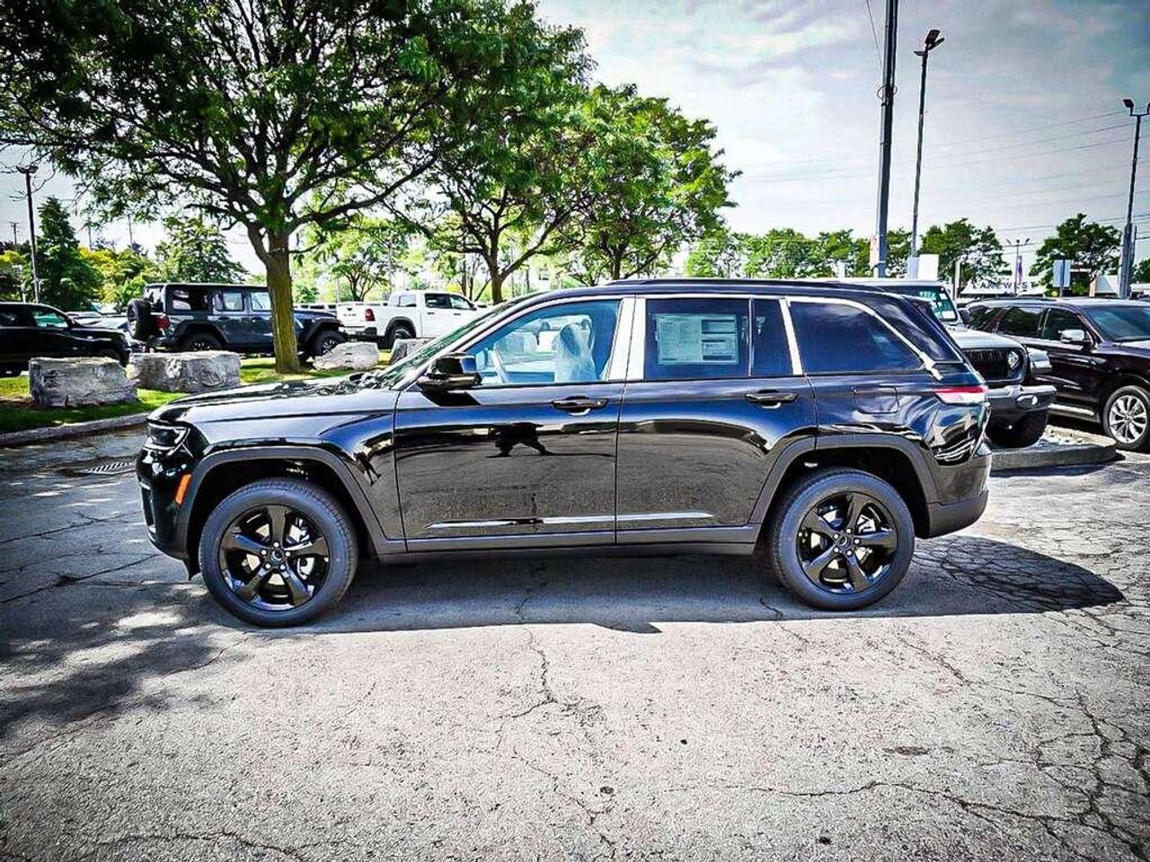 2026 Jeep Grand Cherokee  Photo