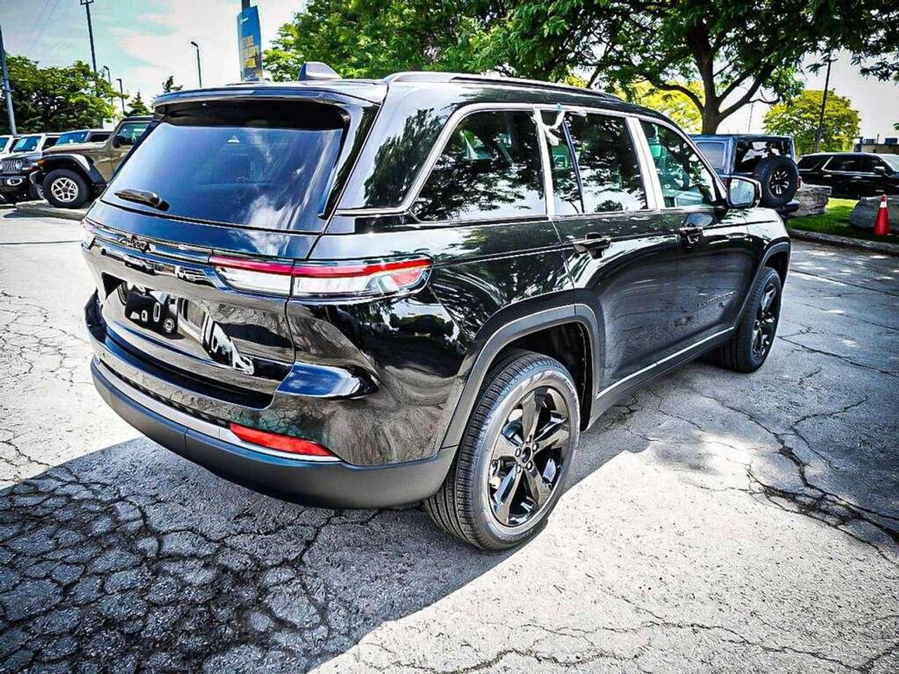 2026 Jeep Grand Cherokee  Photo