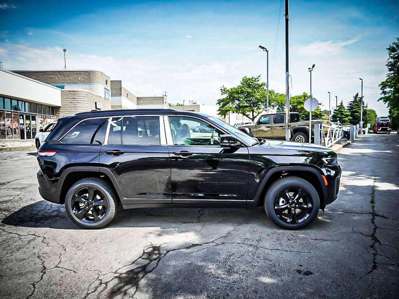2026 Jeep Grand Cherokee  Photo