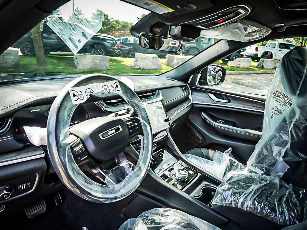 2026 Jeep Grand Cherokee  Photo