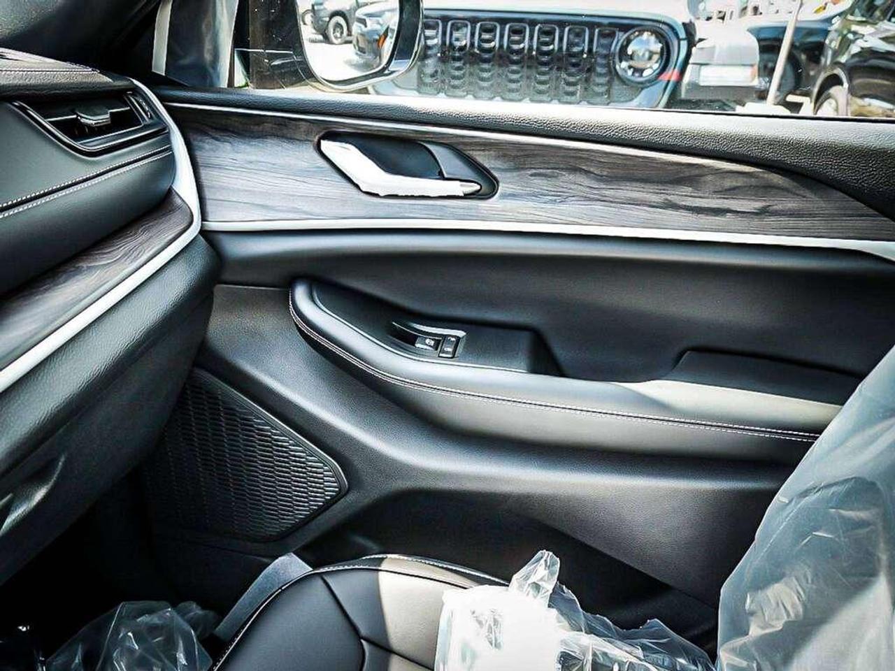 2026 Jeep Grand Cherokee  Photo
