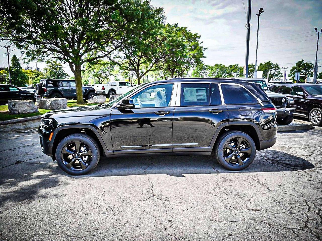 2026 Jeep Grand Cherokee  Photo