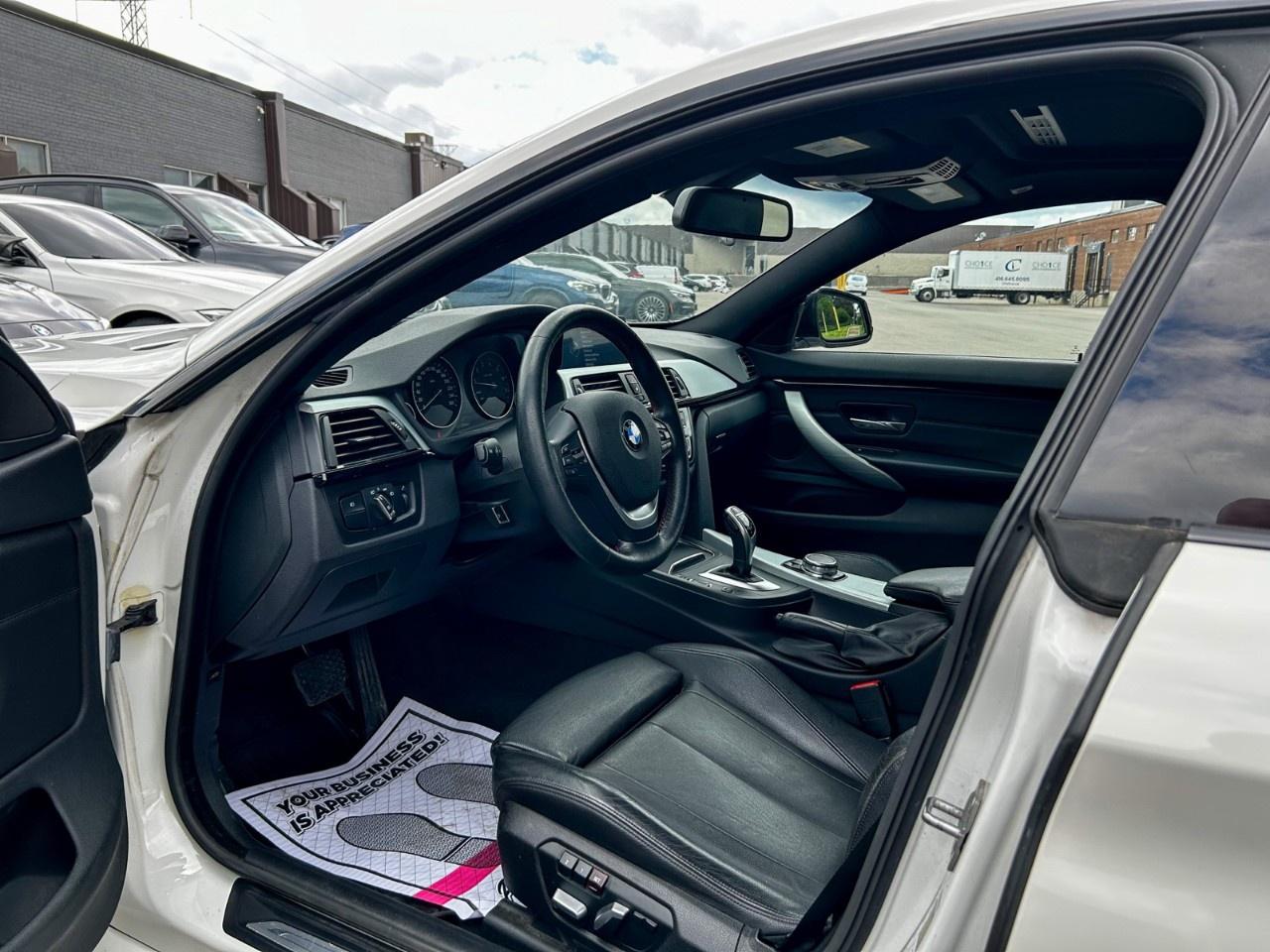 2016 BMW 4 Series AWD / 4 cylinder / Low km Photo
