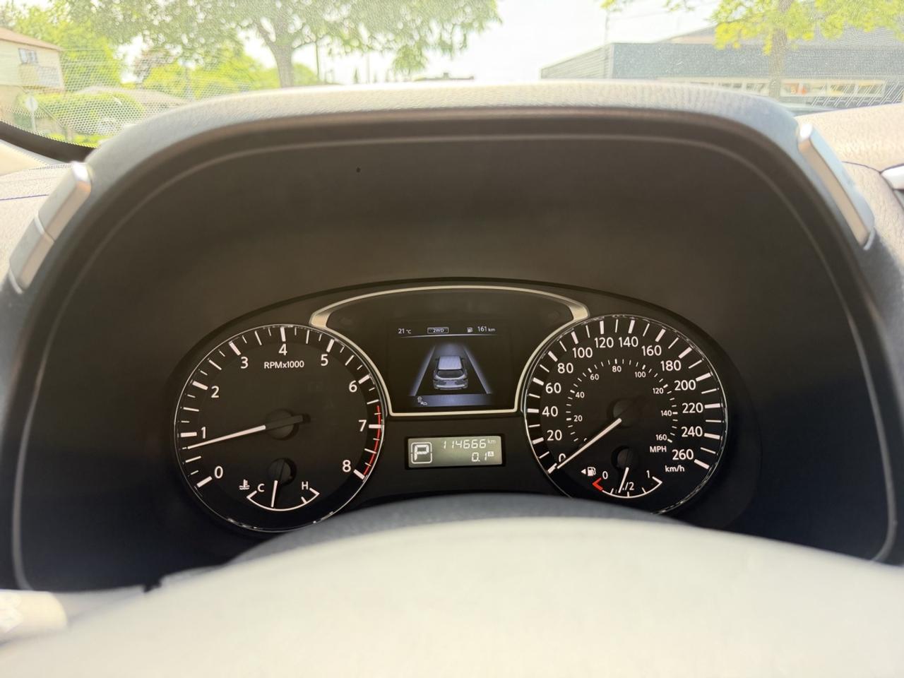 2015 Nissan Pathfinder SL 4WD Photo