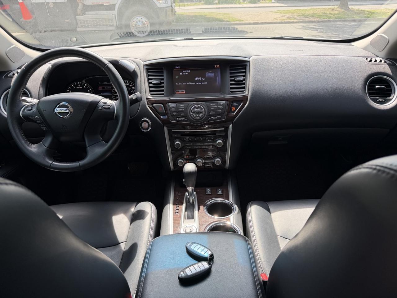 2015 Nissan Pathfinder SL 4WD Photo