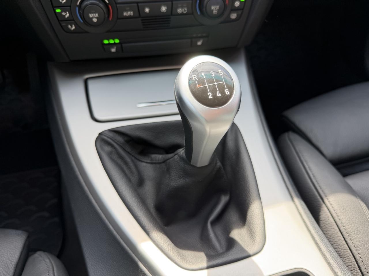 2006 BMW 3-Series 325i 6-SPEED Photo