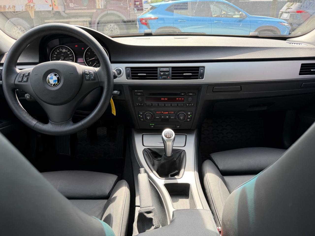 2006 BMW 3-Series 325i 6-SPEED Photo