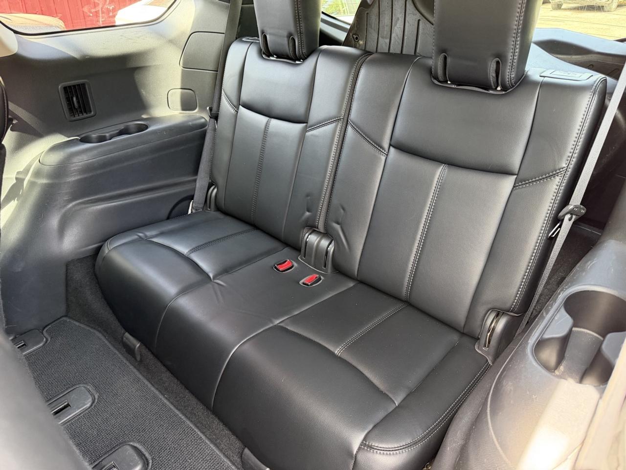 2017 Nissan Pathfinder SL 4WD Photo
