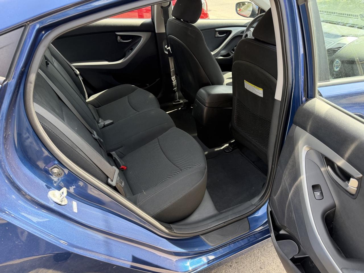 2015 Hyundai Elantra SE Photo