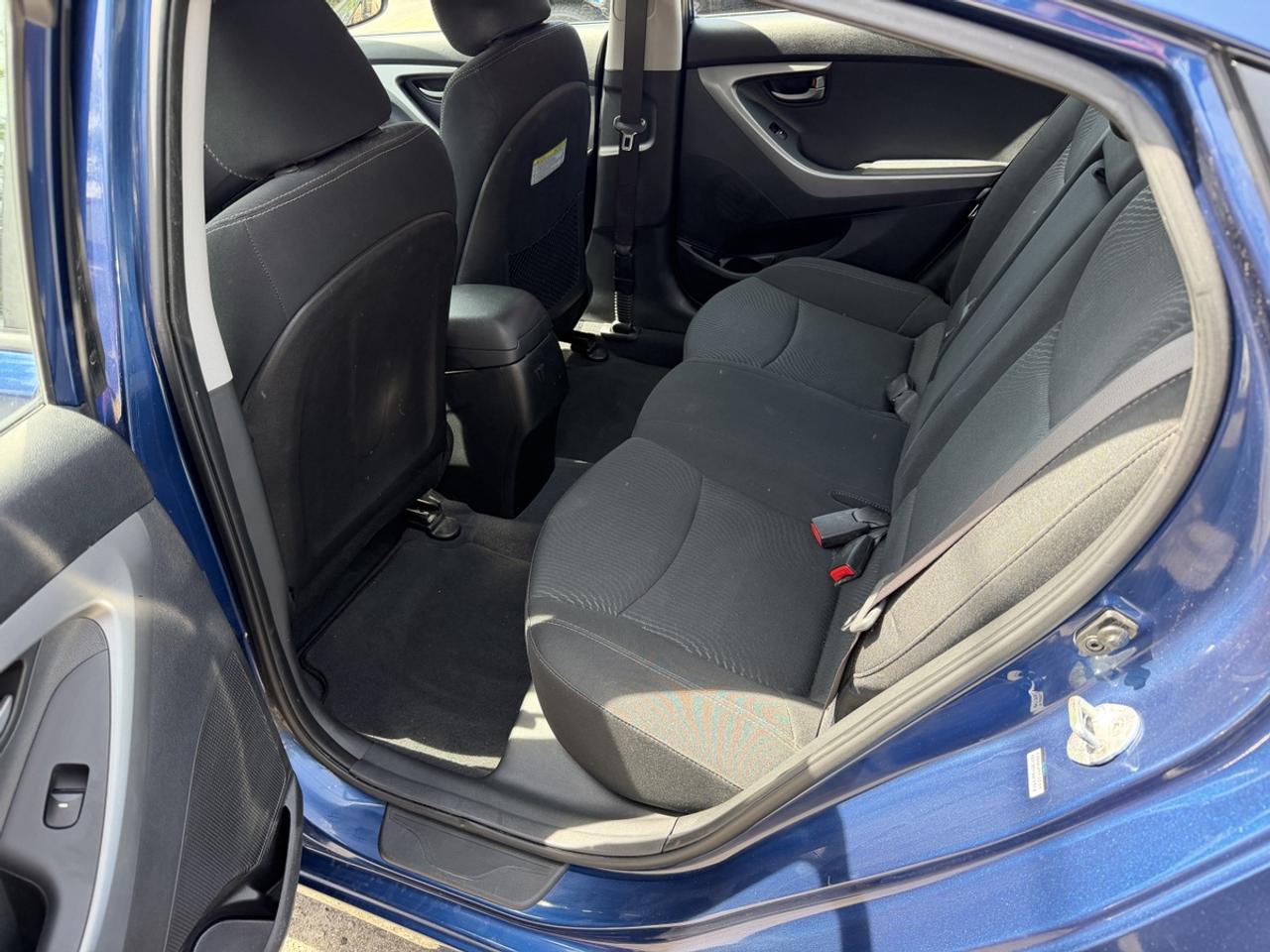 2015 Hyundai Elantra SE Photo