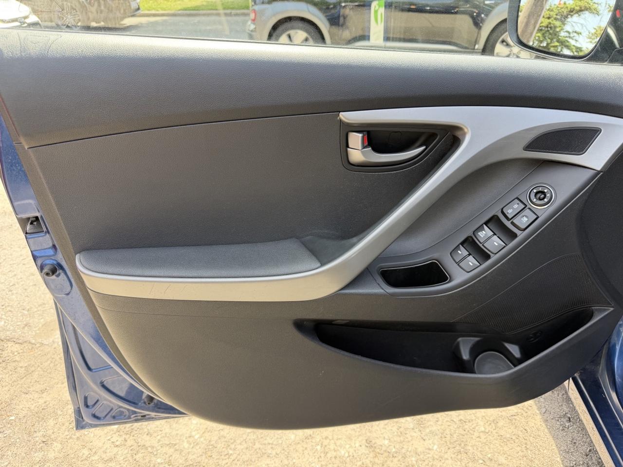 2015 Hyundai Elantra SE Photo