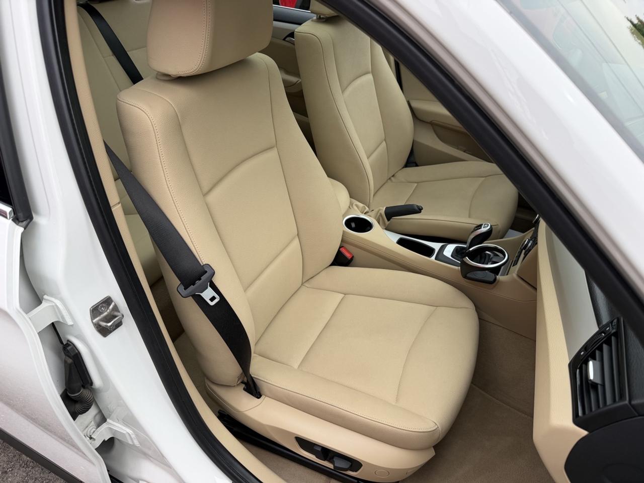 2013 BMW X1 xDrive28i Photo