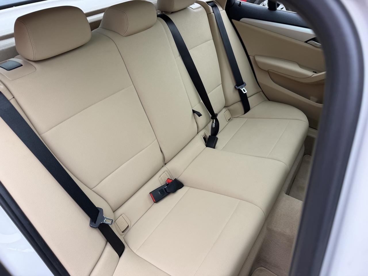 2013 BMW X1 xDrive28i Photo