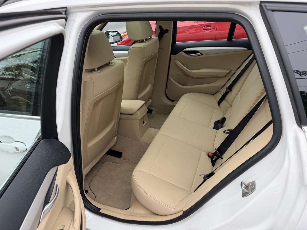 2013 BMW X1 xDrive28i Photo