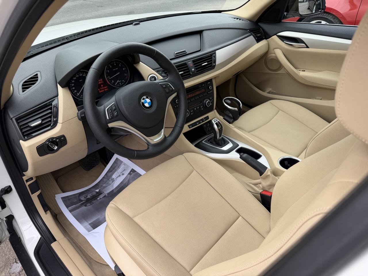 2013 BMW X1 xDrive28i Photo