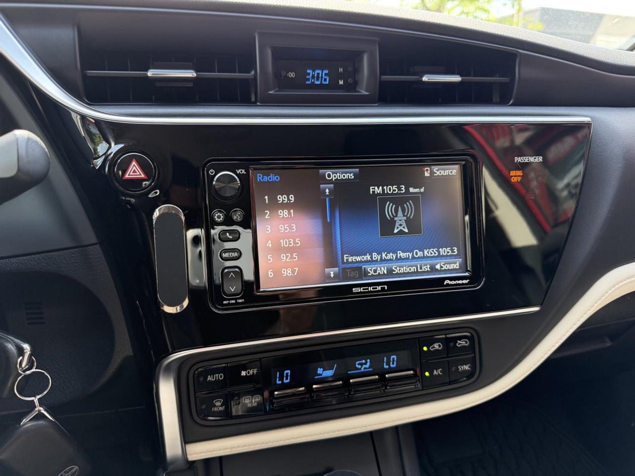 2016 Scion iM  Photo