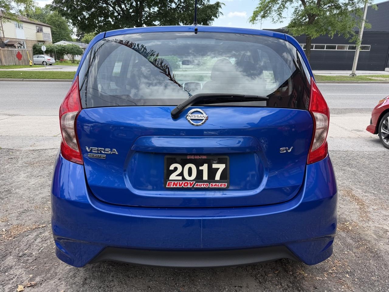 2017 Nissan Versa Note SV Photo