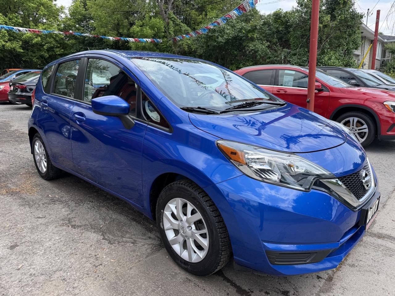 2017 Nissan Versa Note SV Photo2