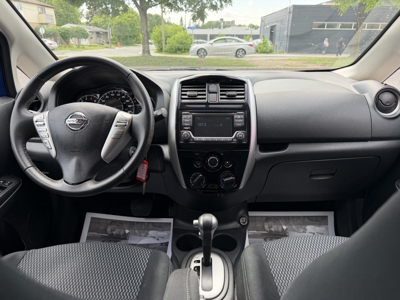 2017 Nissan Versa Note SV Photo