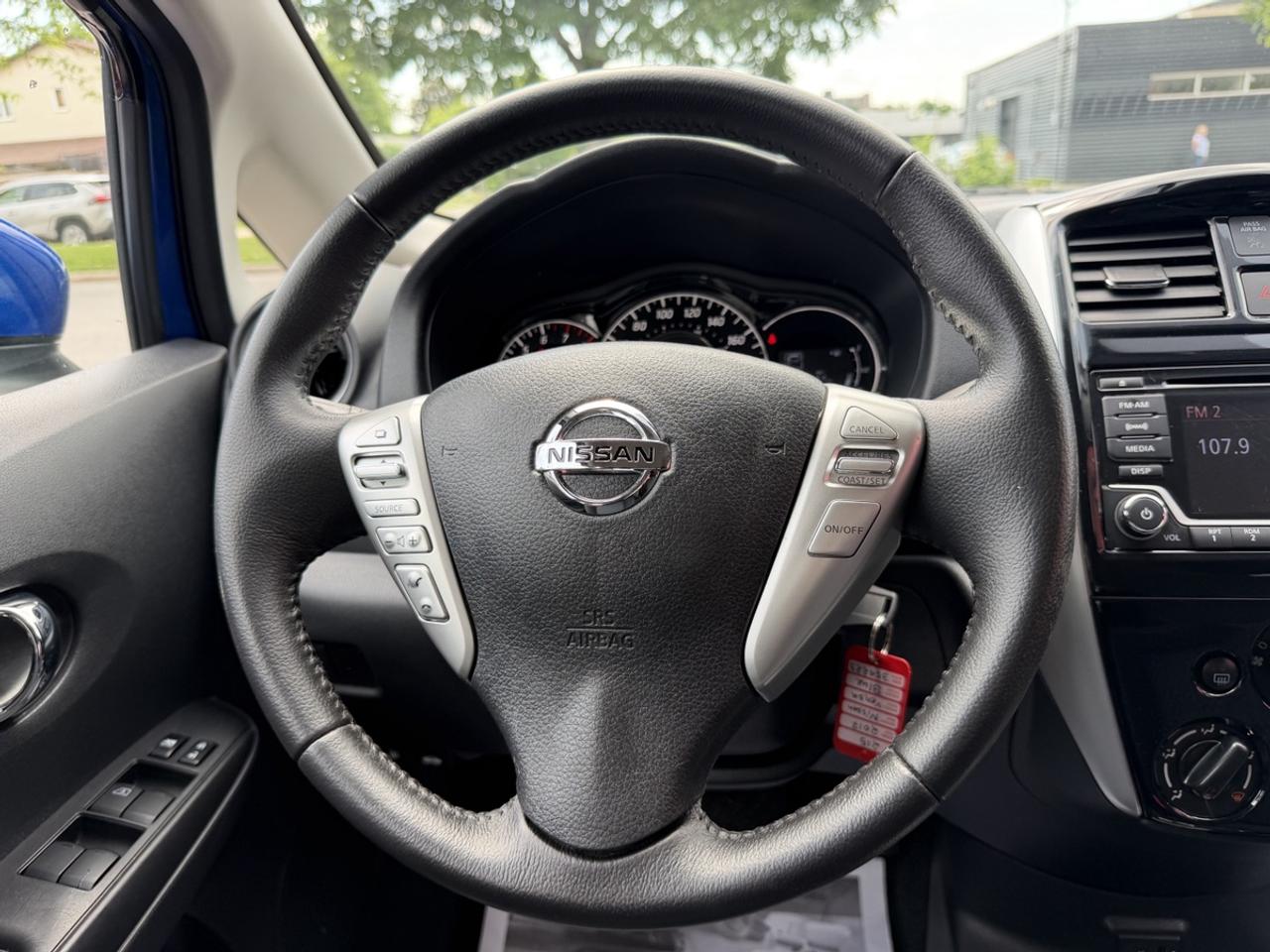 2017 Nissan Versa Note SV Photo
