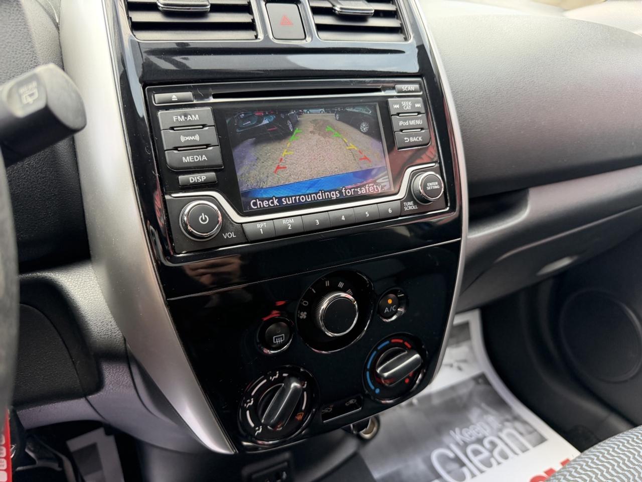 2017 Nissan Versa Note SV Photo