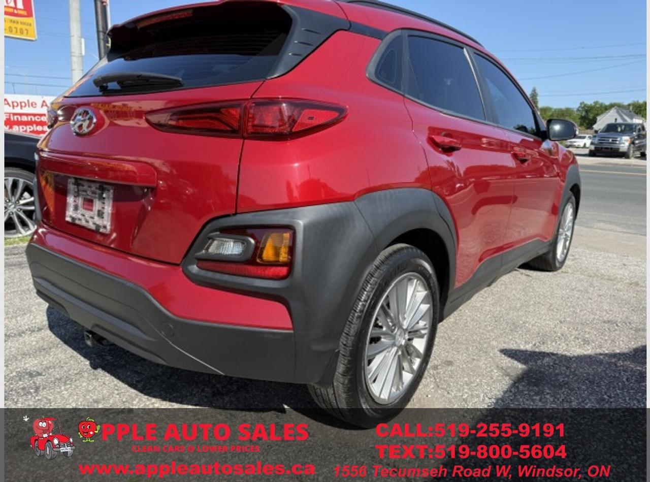 2019 Hyundai KONA SEL Photo