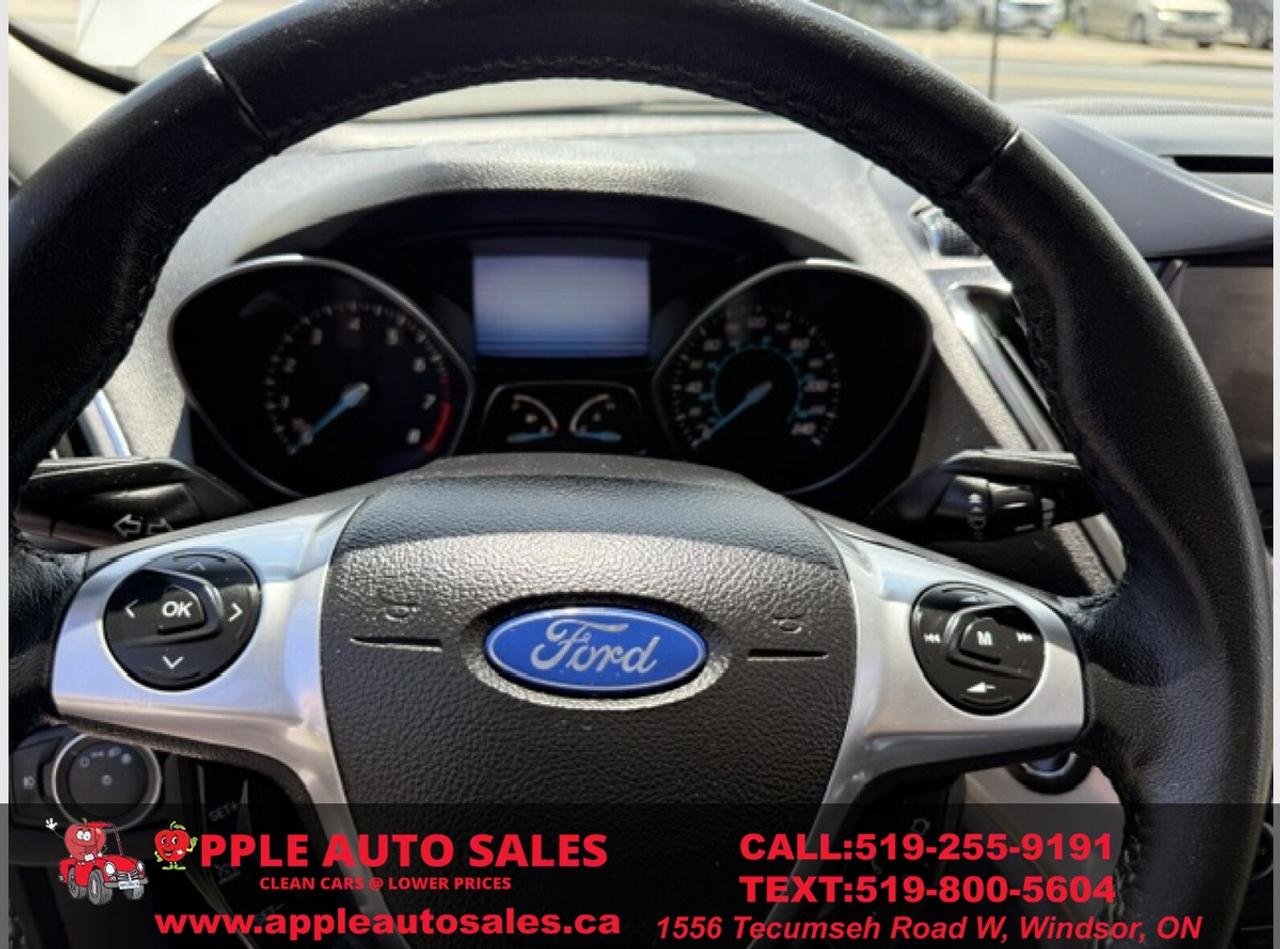 2013 Ford Escape SEL Photo
