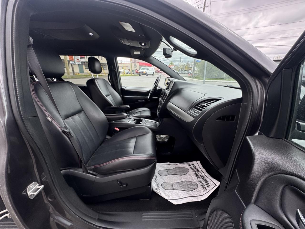 2017 Dodge Grand Caravan GT Photo