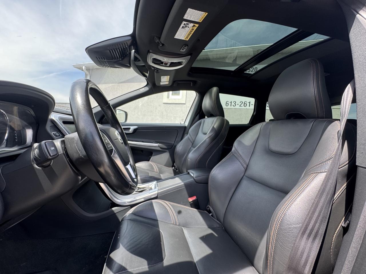 2017 Volvo XC60 T6 Drive-E Premier Photo