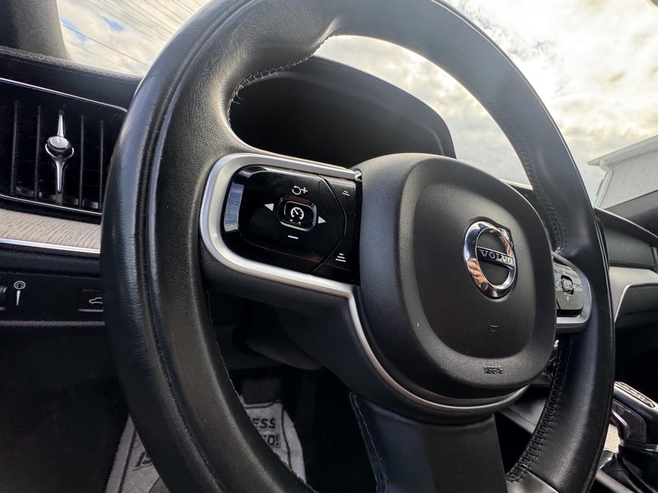 2019 Volvo XC60 T6 Inscription Photo