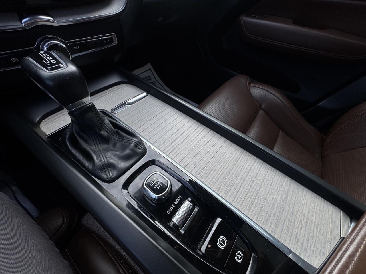 2019 Volvo XC60 T6 Inscription Photo