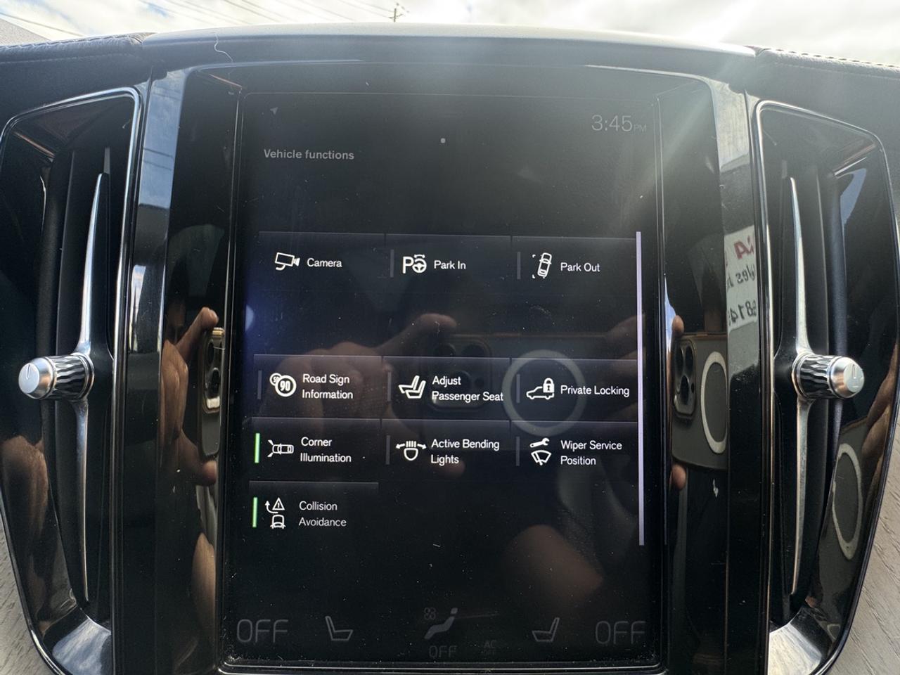 2019 Volvo XC60 T6 Inscription Photo