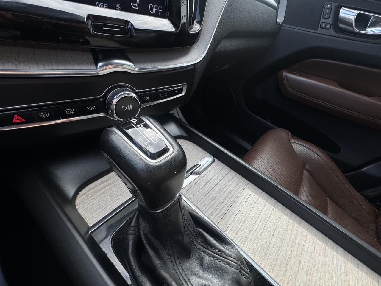 2019 Volvo XC60 T6 Inscription Photo