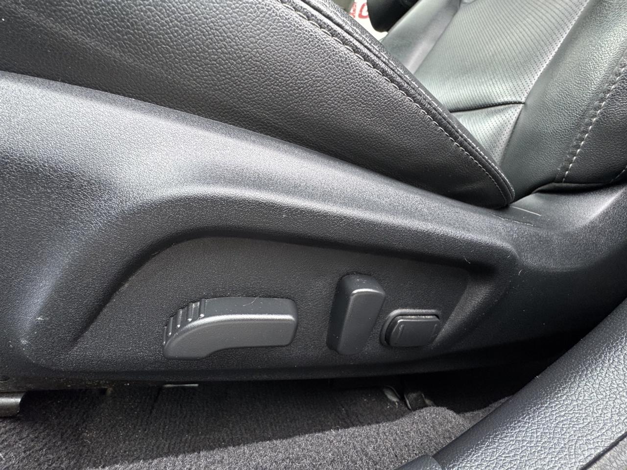 2016 Subaru Outback Limited&Tech Pkg Photo