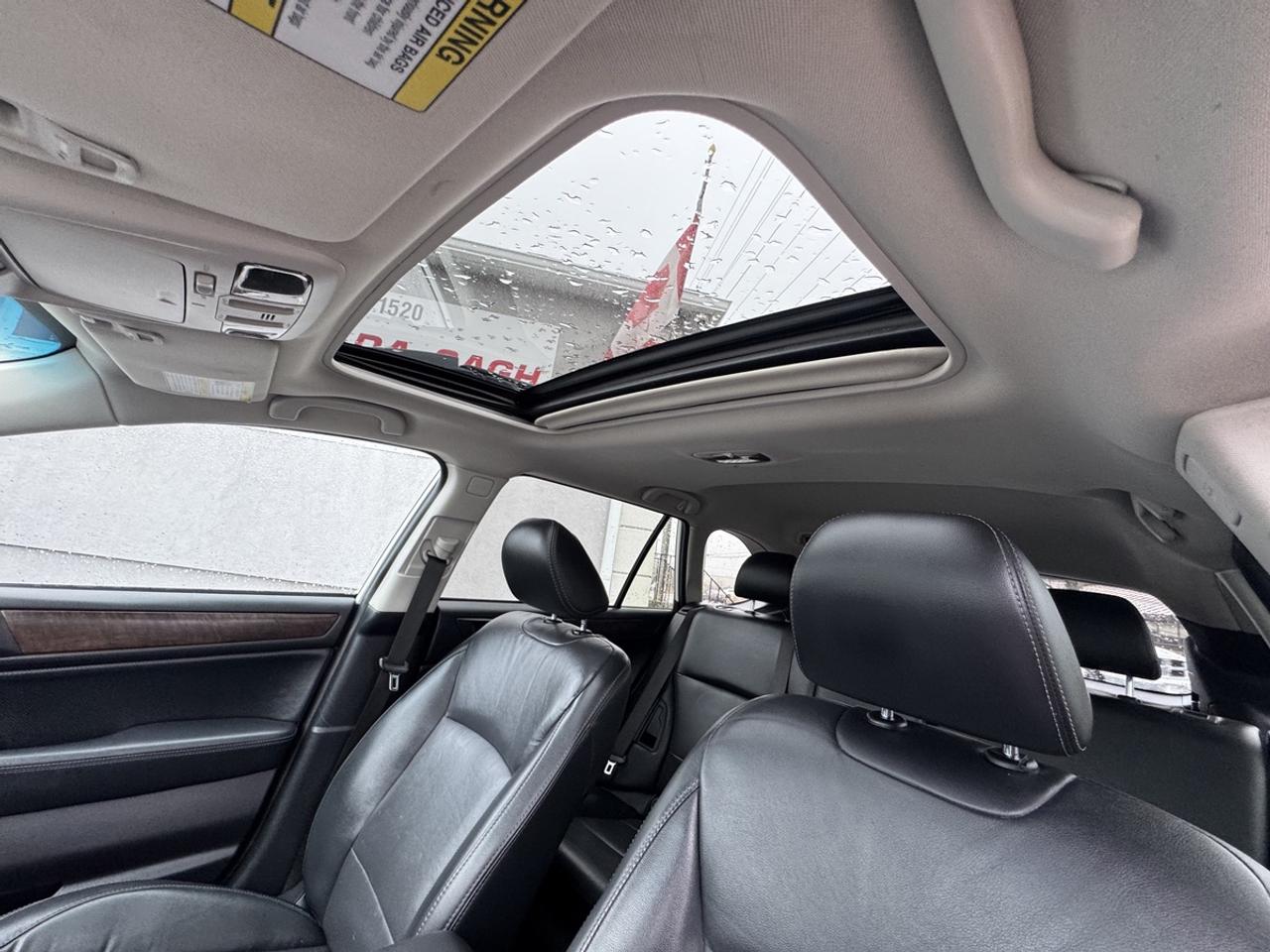 2016 Subaru Outback Limited&Tech Pkg Photo