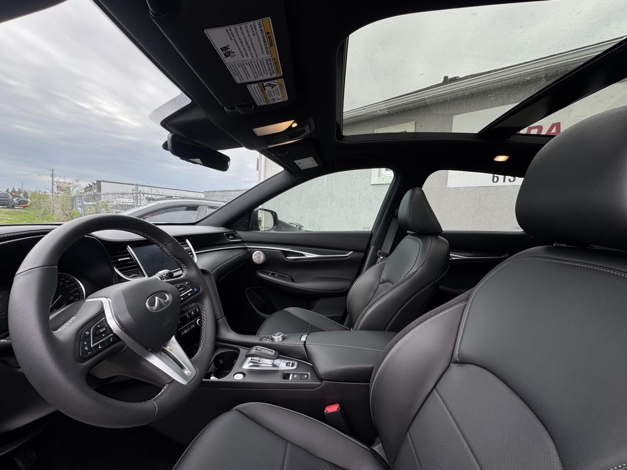 2025 Infiniti QX50 sport Photo