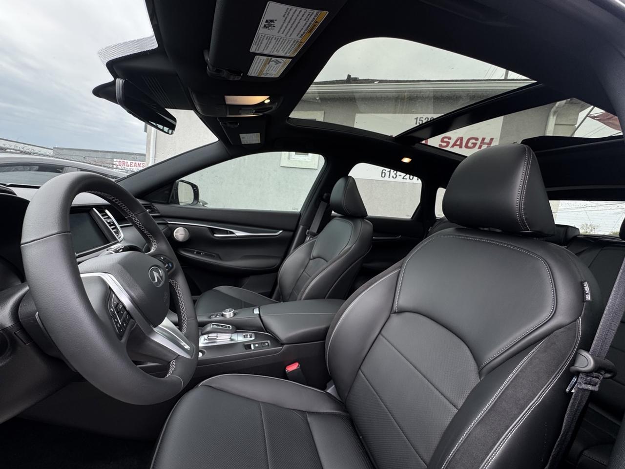 2025 Infiniti QX50 sport Photo